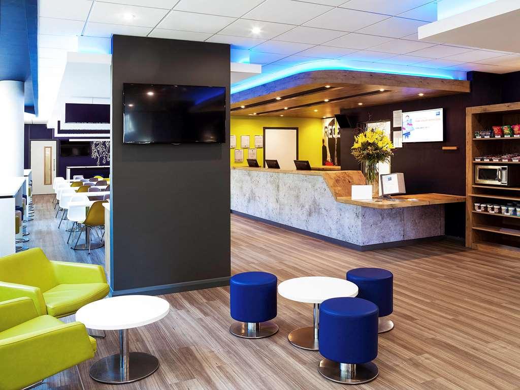 Ibis Budget Belfast City Centre Exterior foto